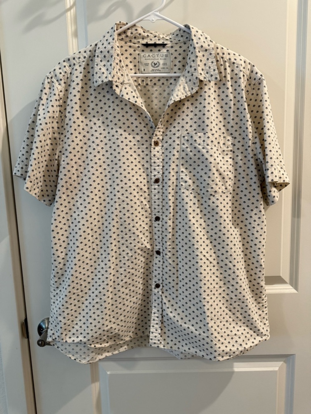 Cactus Men’s Short Sleeve Button-Down Shirt - Cream with Navy Dot Print